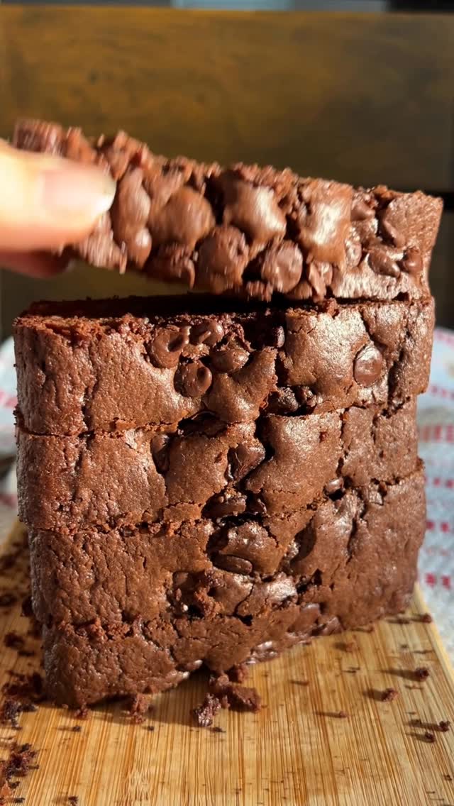 Instagram post by @homemeide for Easy Home Meals. Caption reads: Ultra moist chocolate ricotta cake 🍫 #ad
I’m....