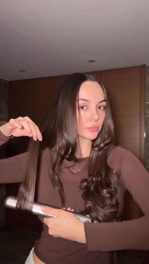 Instagram post by @zeynepberdibekk for Caudalie. Caption reads: nasıl oldum🥹🖤 
@caudalieturkiye organik üzüm....