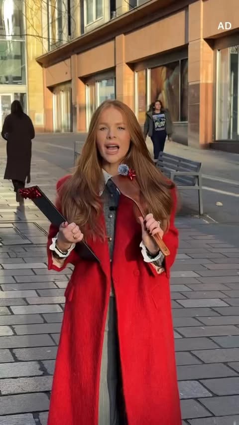 Instagram post by @jillyisabella for Amazon Music. Caption reads: I took to the streets of Glasgow....