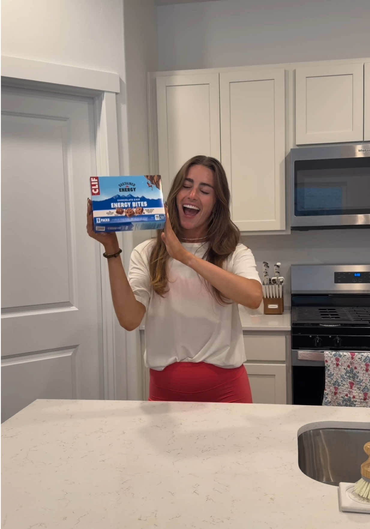 TikTok post by @nicosheri for CLIF BAR. Caption reads: [...] looks like BEFORE a run with @CLIF BAR !!.