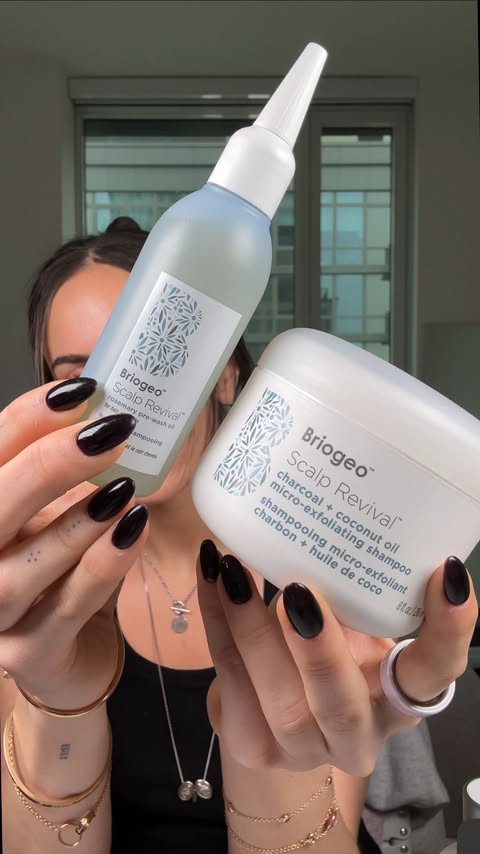 Instagram post by @lauragalebe for Briogeo. Caption reads: [...] for in between extension appointments!....