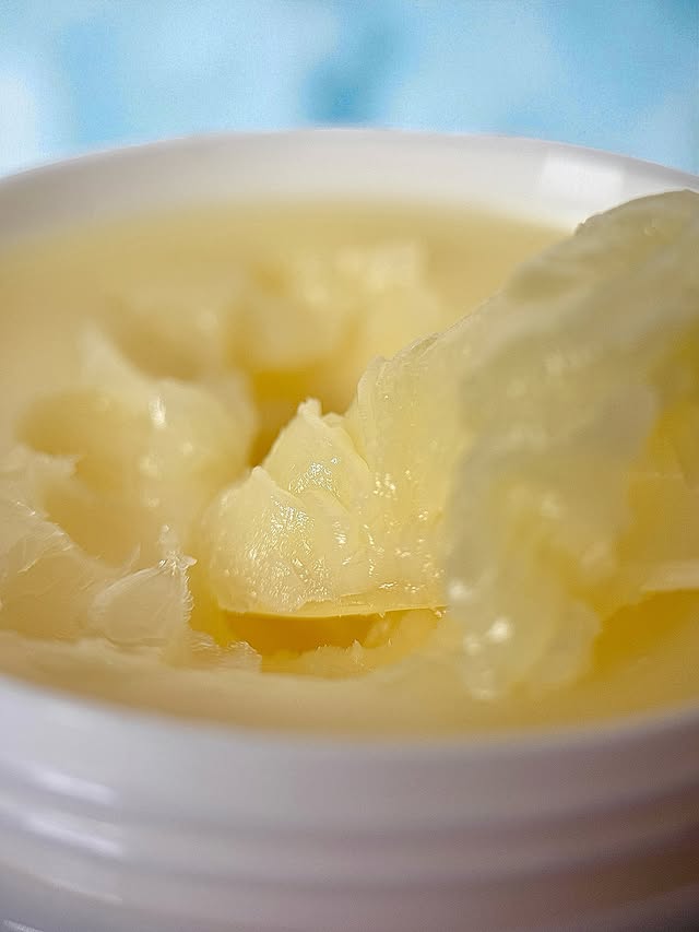 Instagram post by an influencer for Of Spoiled Cosmetics. Caption reads: @spoiledlipscosmetics #gifted | ✨ Makeup remover....