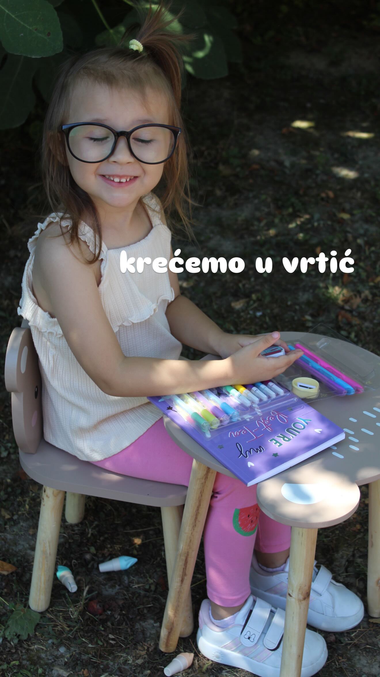 Instagram post by @lleona_kovac for Sinsay. Caption reads: Išli smo u @sinsay da opremimo decu za vrtić �

A....