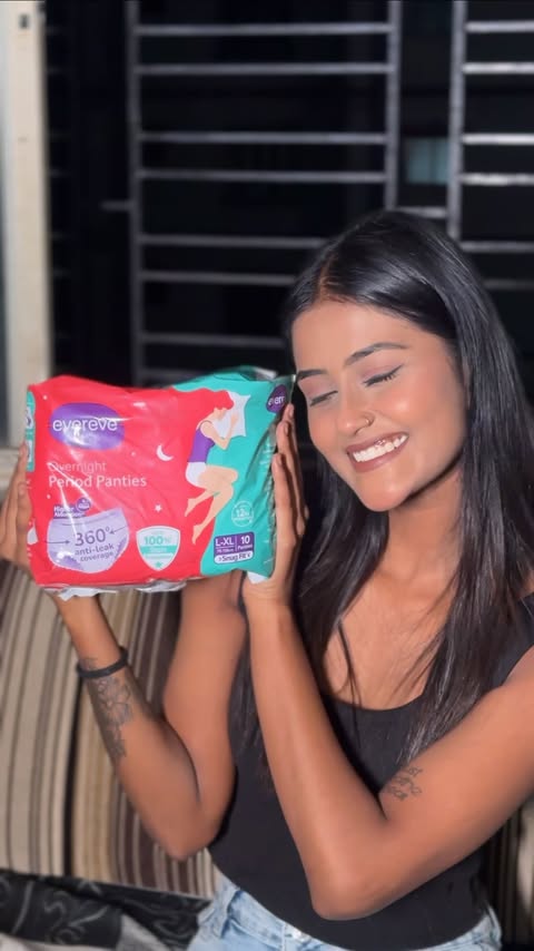 Instagram post by @diya_mukherjee_official_ for EVEREVE. Caption reads: Best product ever ✨🥺❤️ For Girls ✨ Jao And Try....