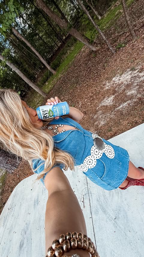 Instagram post by @ambermiller9 for Ryl Tea. Caption reads: [...] @morganwallen #RYLTHIRSTY #rylcompany....