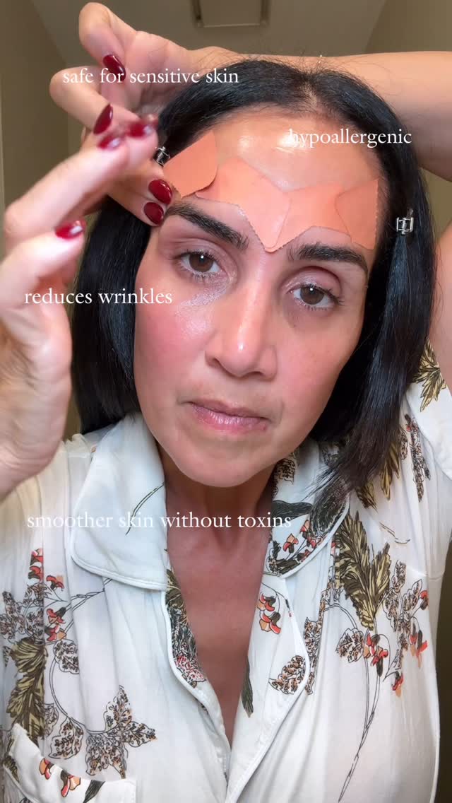 Instagram post by @_karenotero for FROWNIES. Caption reads: I got hooked on frownies when I read up on all the....