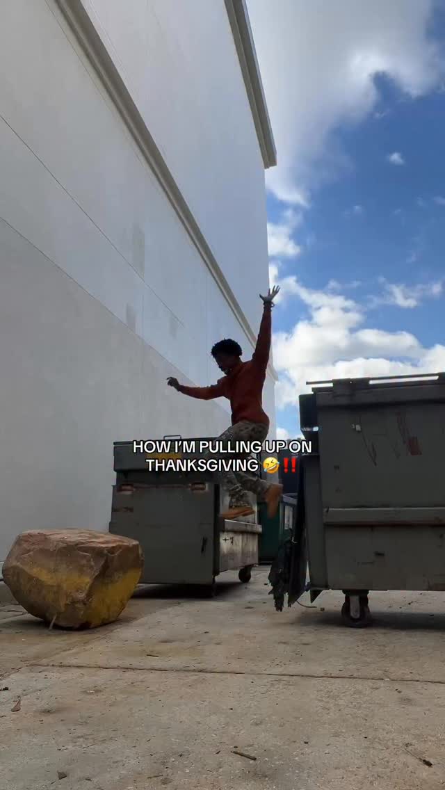 Instagram post by @raymondturnerjr for Citi Trends. Caption reads: 👇🏾👉🏾Tag  a Friend👀‼️

It’s my favorite....