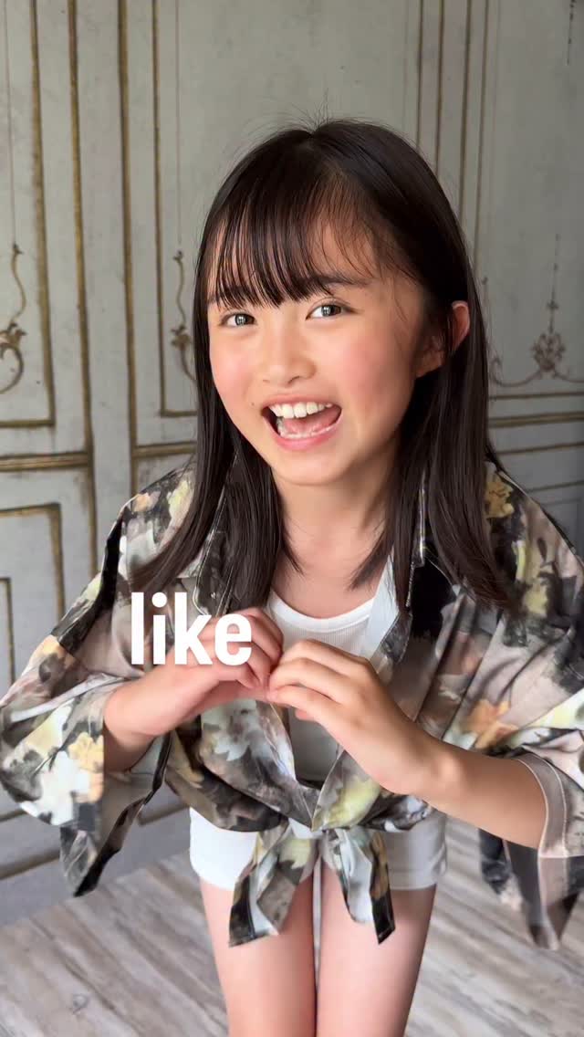 Instagram post by @maimai_uta for ABC-MART KIDS. Caption reads: レディースサイズ🫶

＊

140cm超えたから
物によってはレディース服も
選べるようになった�....