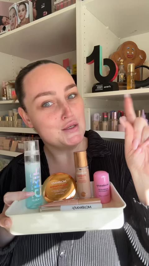 Instagram post by @ashleedaymua for MCoBeauty. Caption reads: [...] mins and under $100 bucks! Yes please!....