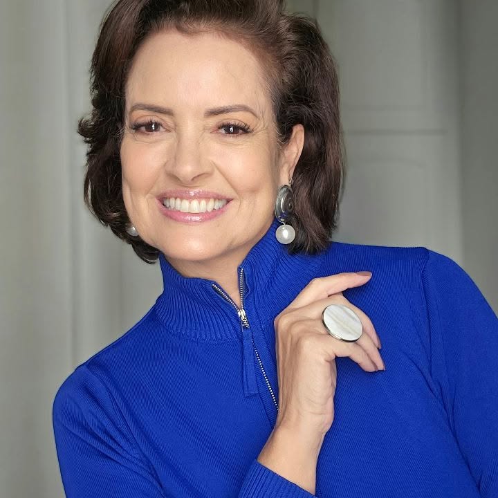 Instagram post by @liliagbn for Nivea. Caption reads: Pele com glow e menos rugas? Persistência nos....