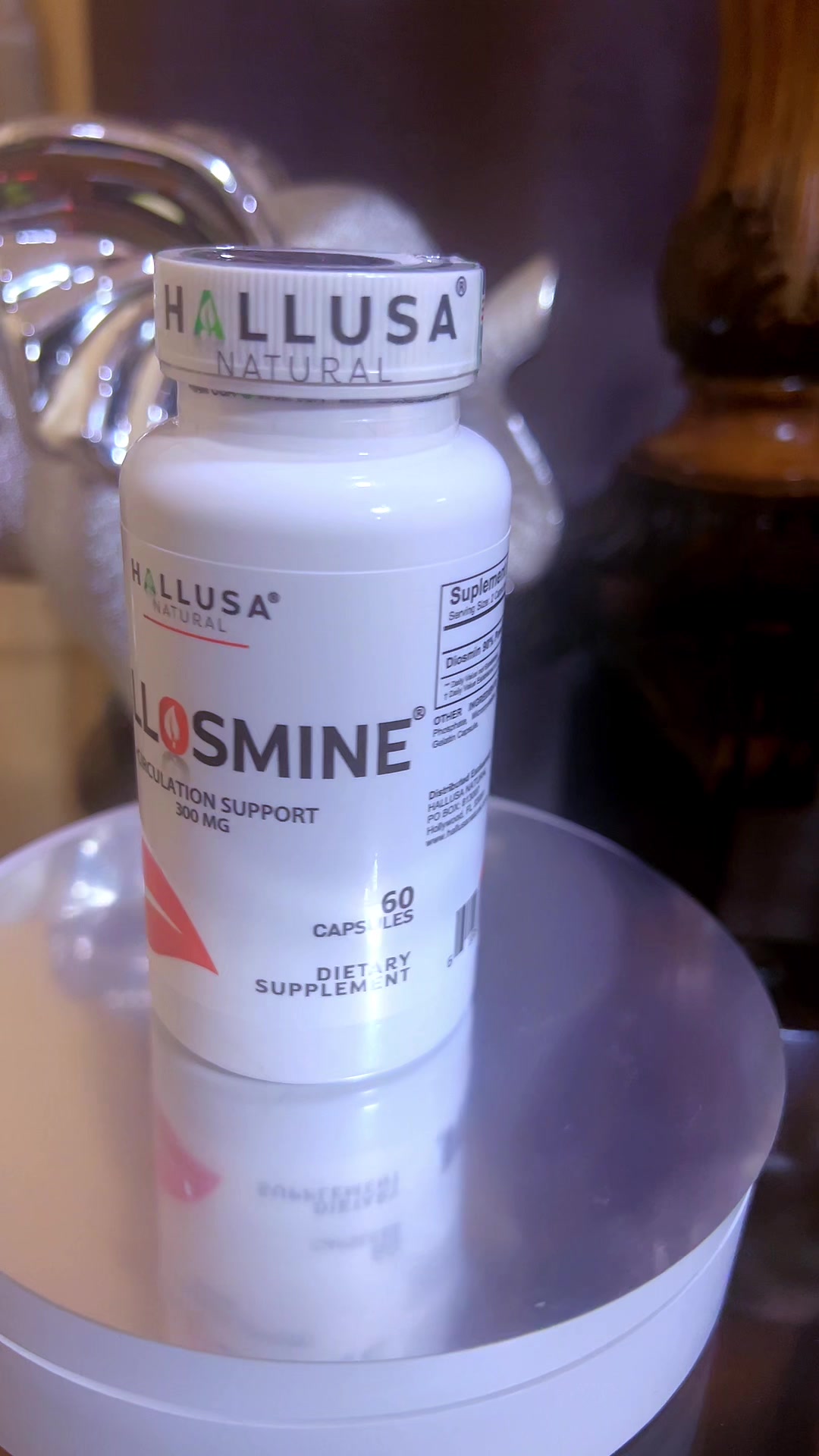 TikTok post by @elnoble_haro for Hallusa Natural. Caption reads: @Hallusa Natural #vitamins #foryou #viral #tiktok.