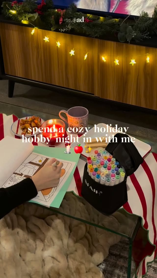 Instagram post by @diaryoflo_ for Glade. Caption reads: #Ad the holidays are my favorite time of the year....