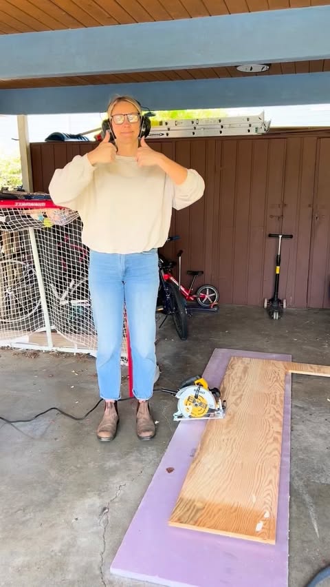 Instagram post by @cloe.thomson for Eureka. Caption reads: But didn’t I just clean this 3 days ago? I guess....