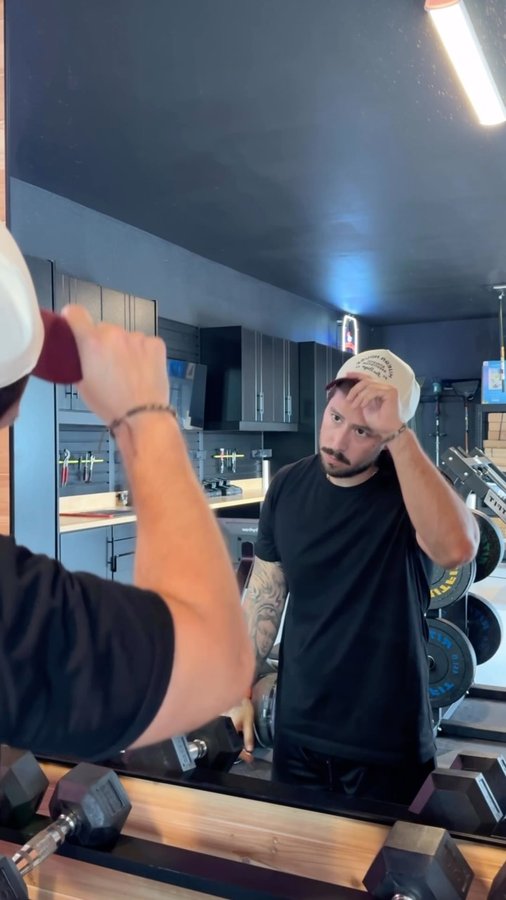 Instagram post by @ordinary_papa for Keeps. Caption reads: I’m not losing my hair — I’m keeping it.
Doing....