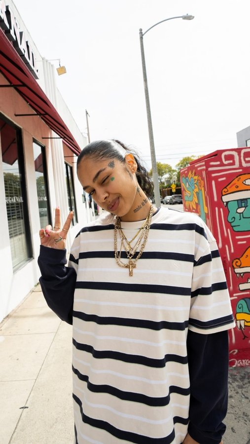 Instagram post by @ft.gioo for Zig-Zag. Caption reads: Thank you @zigzagworld for making sure i had all....