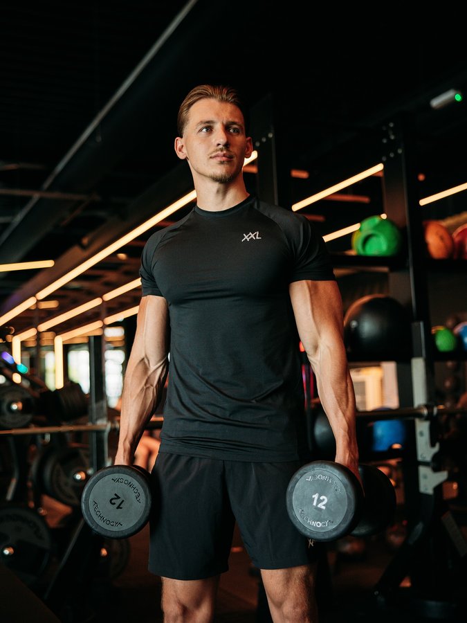 Instagram post by @jsdaan for XXL Nutrition. Caption reads: Discipline over excuses. 

#xxlnutrition....