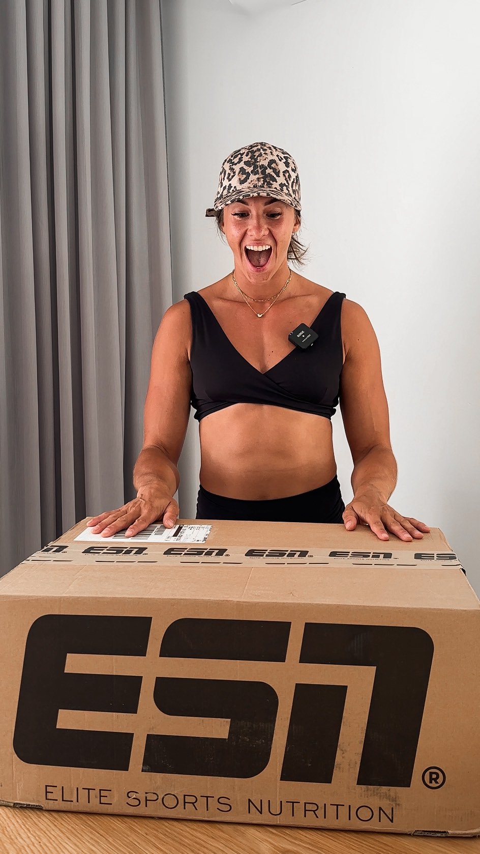 Instagram post by @vitesson for Esn. Caption reads: This is all my essential supplements that I use as....