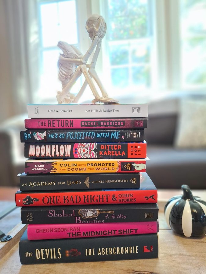 Instagram post by @shelf_ishly_lit for Hachette Book Group. Caption reads: [...] #hbgcanada #grandcentralpublishing....