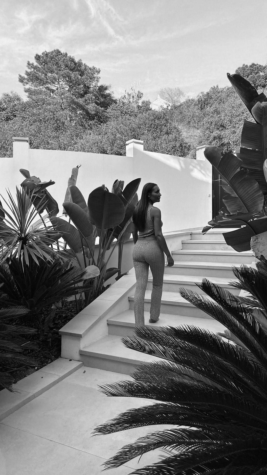 Instagram post by @johanna for Protein.com. Caption reads: MUGCAKE!!! 🤤 psst, med koden JOHANNA25 får ni 25%....