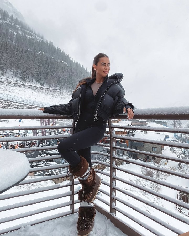 Instagram post by @evil9225 for OCEANSAPART. Caption reads: Il primo week end di neve ❄️.