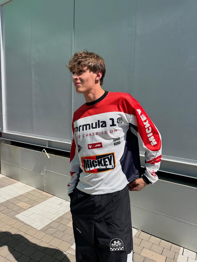 Instagram post by @_brunodelpino for Disney Style. Caption reads: [...] Enjoying the new @f1 x @pullandbear x....