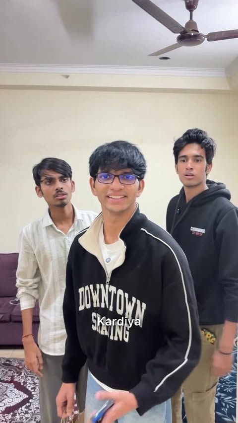 Instagram post by @dilliwalasharma for The Man Company. Caption reads: Pura Badal gaya hun 😭

This is the same BLACK....