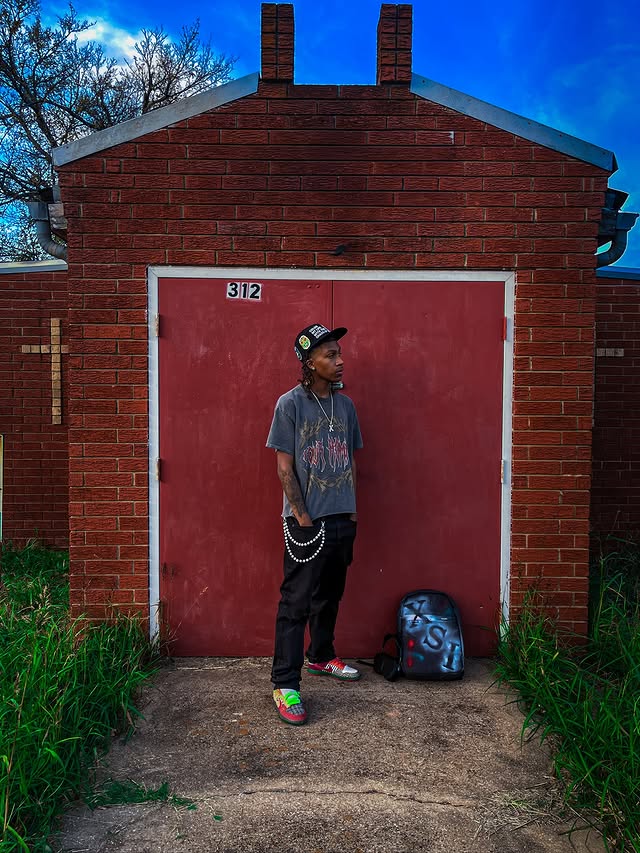 Instagram post by @langstonudrip for mnml. Caption reads: PICKY WITH WHAT I PUT ON
@mnml.la 

#fashion....