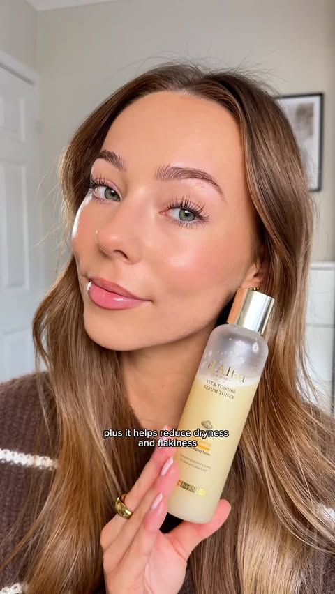 Instagram post by @wiktoriastefaniaa for dalbaglobal. Caption reads: ad They key to good makeup is good skin prep! take....