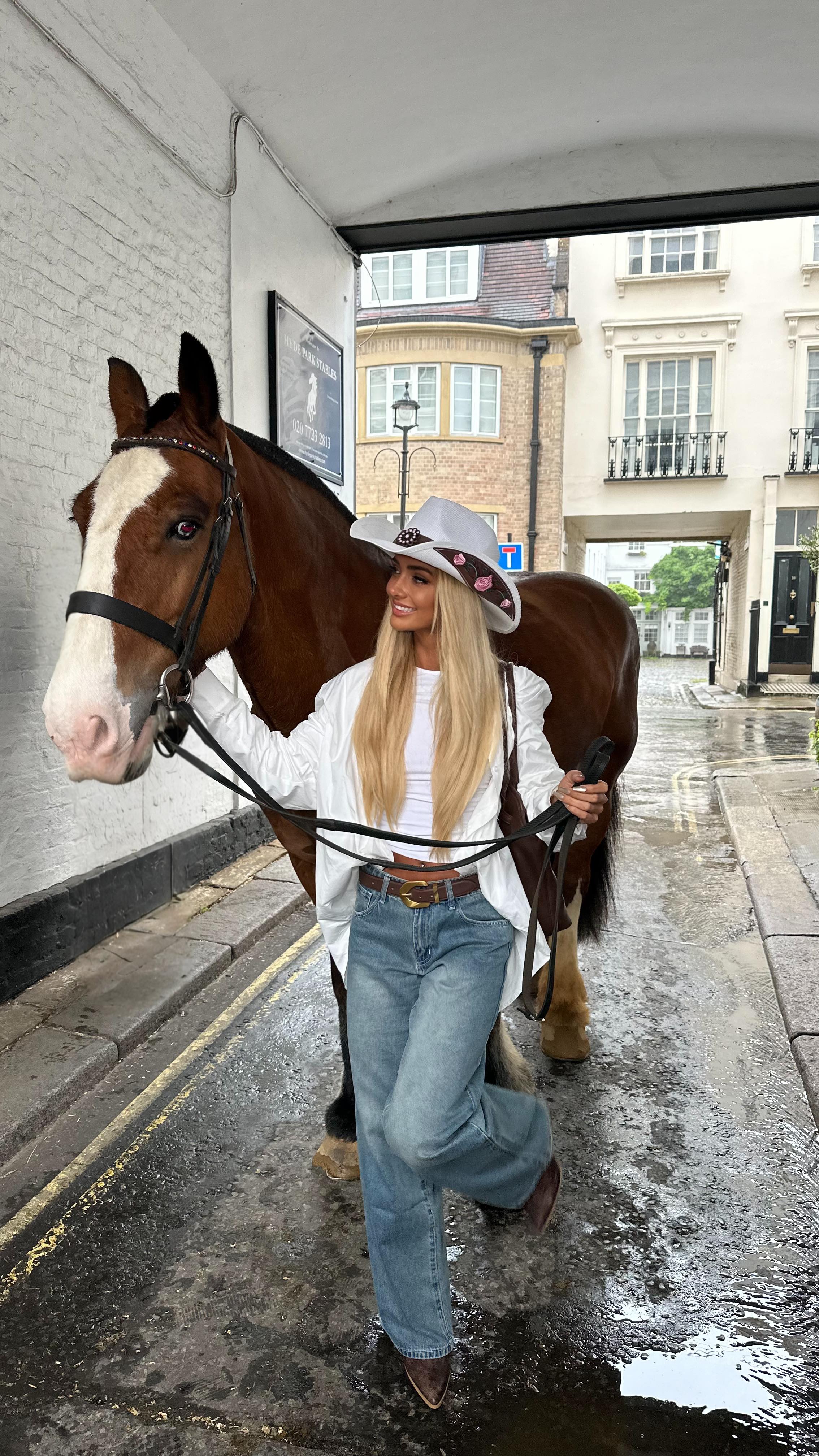Instagram post by @abimooresxox for White Fox Boutique. Caption reads: Your sign to book Horse Riding in Hyde Park....