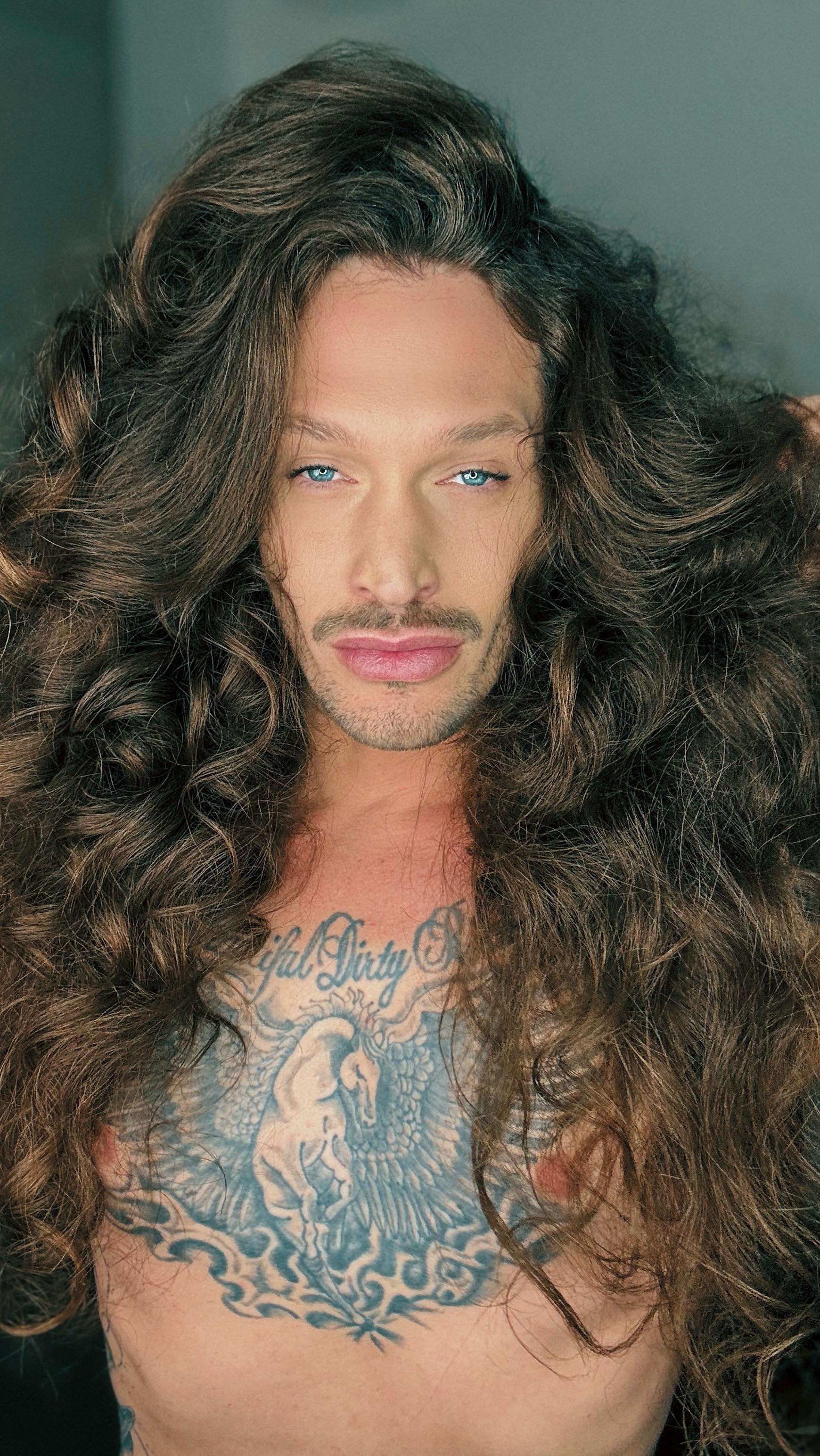 Instagram post by @jonathankmonroe for Drybar. Caption reads: This blowout is still flawless 96 hours later…and....