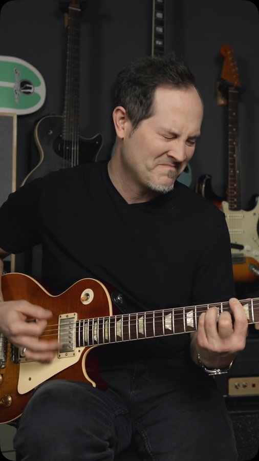 Instagram post by @kris_barocsi for Gibson. Caption reads: [...] *Ad
.
.
.
Gear:
@gibsoncustom 58....