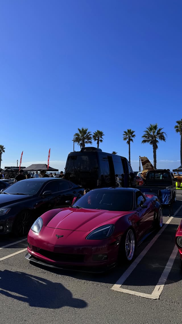 Instagram post by @_danieljv for REDTIGER. Caption reads: Shoutout to @redtiger_dashcam for helping me....