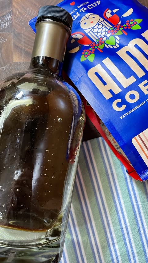 Instagram post by @vermont_comfort_food for Trade Coffee. Caption reads: [...] Cup Alma Coffee Dreamer Decaf from my....