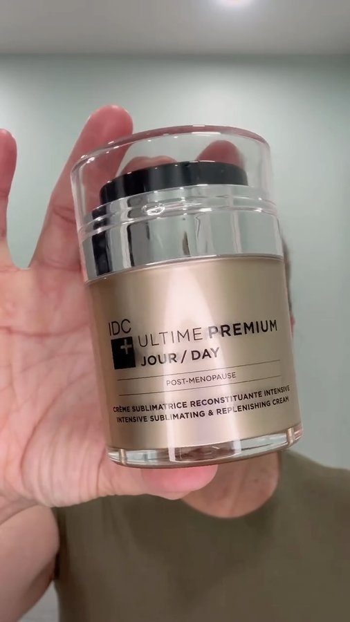 Instagram post by @thequiddityofcarrie for Shoppers Drug Mart. Caption reads: Part 3️⃣ of our Menopause Series is here ft.....