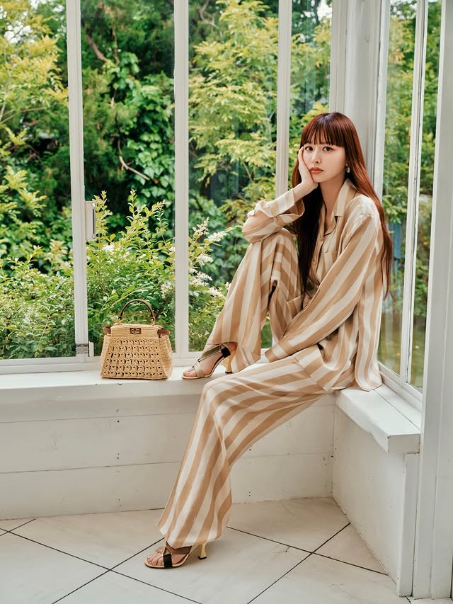 Instagram post by @emisuzuki_official for Fendi. Caption reads: Slow moments with @fendi 「Peekaboo Mini」....