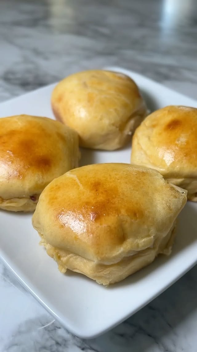 Instagram post by @thatgirl.mandi for Godshall's. Caption reads: #GodshallsPartner Breakfast Biscuit Bombs! Made....