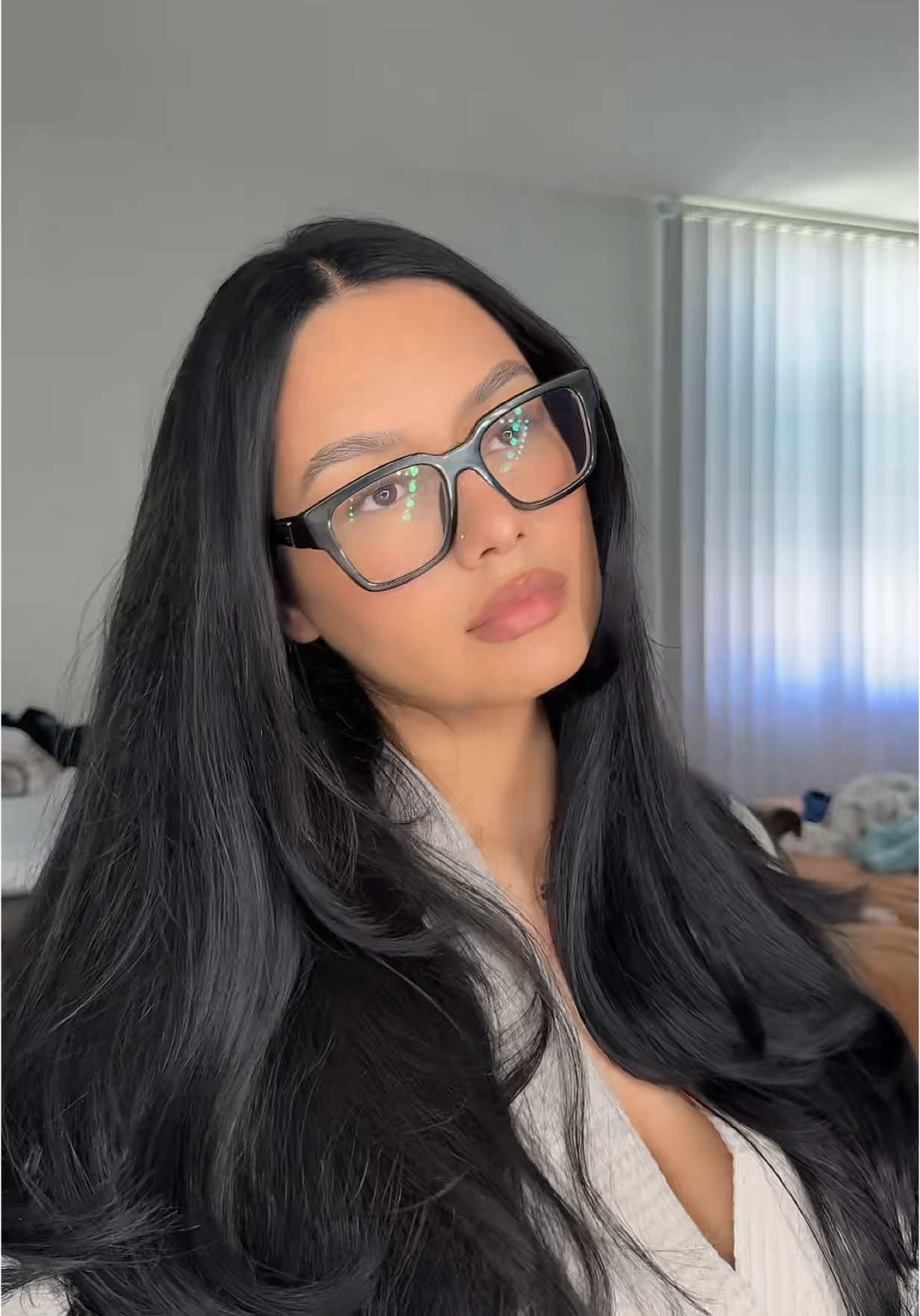 TikTok post by @_dalissssss for Insert Name Here. Caption reads: Quickest blowout 😚 @INH HAIR 3-in-1 Quick Change....