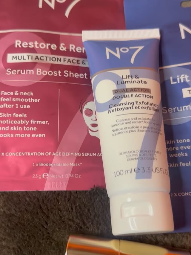 Instagram post by @thacutest_one for No7 USA. Caption reads: #ad My No7 Go-To Must Haves 🌟The No7 Lift &....