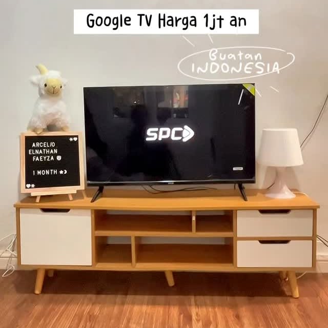 Instagram post by @lidyaapsw for Tokopedia. Caption reads: Google TV 32” Termurah dikelasnya Cuma 1.5jt....