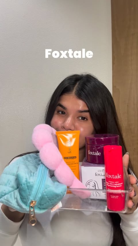 Instagram post by @nandanikalwani_ for Foxtale. Caption reads: @foxtaleskin is spoiling us all with free gifts....