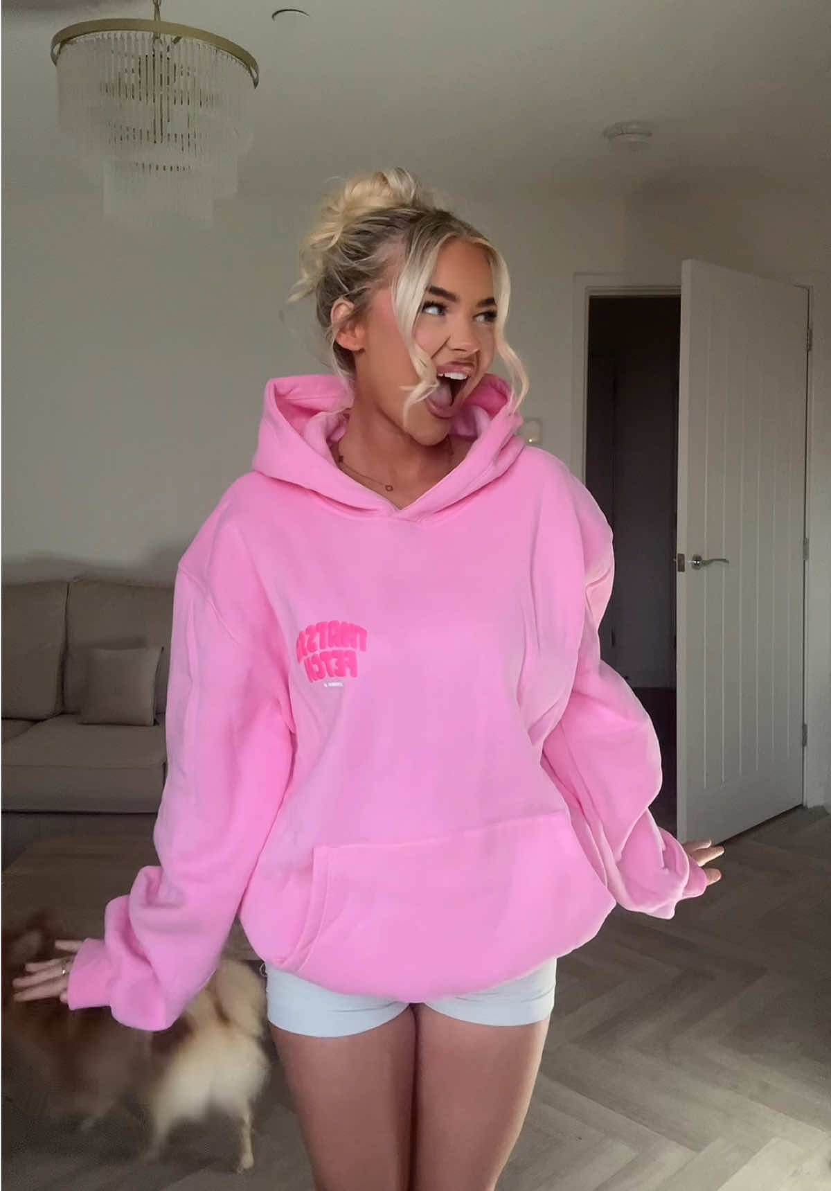 TikTok post by @anggoodwin for THATSSOFETCH.COM.AU. Caption reads: @Thats So Fetch 🩷 #fyp #thatssofetchuk #ootd....