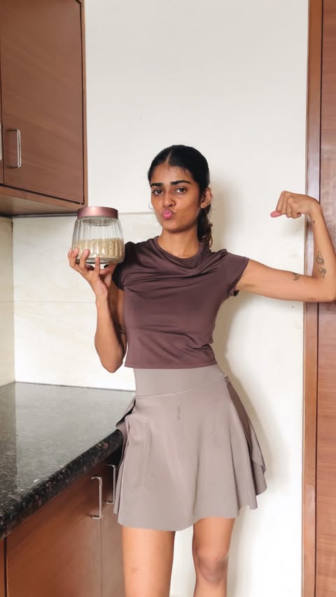 Instagram post by @about.ashhh for AGARO Lifestyle. Caption reads: [...] . #agaro #agaronutriblender #agarolifestyle....