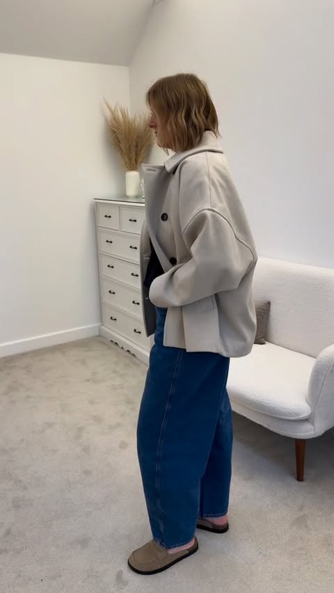 Instagram post by an influencer for La Redoute UK. Caption reads: Ad Do you follow trends or do you like to style up....