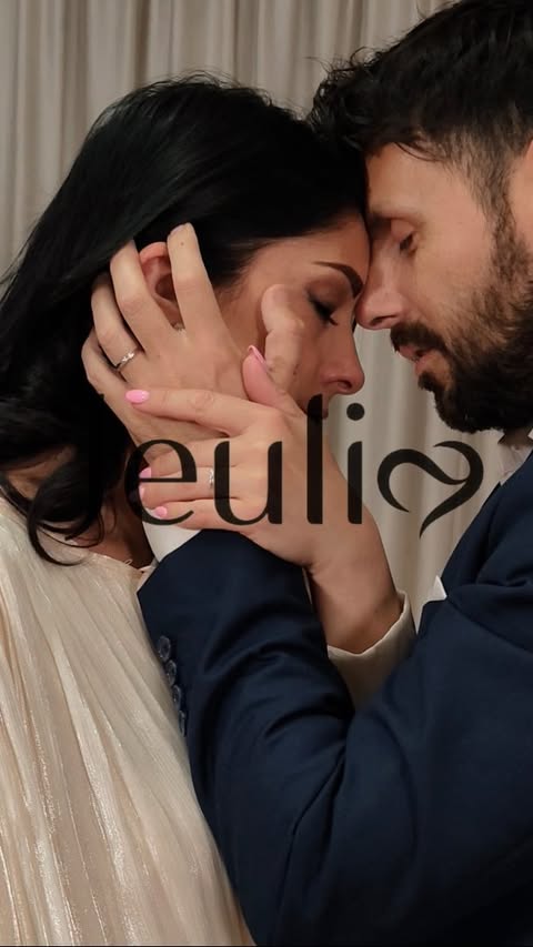 Instagram post by @jeulia_gioielli for Jeulia Jewelry Official. Caption reads: @jeuliajewelry @jeulia_gioielli This Is Your Yes.....