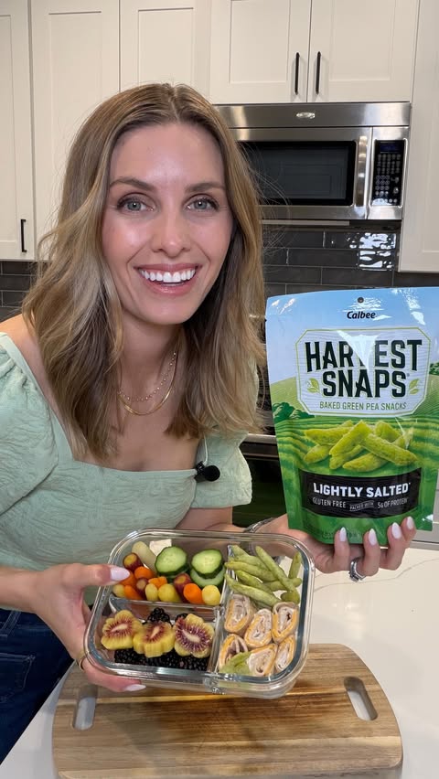 Instagram post by @itsgillean for Harvest Snaps. Caption reads: [...] school lunch with my friends at....