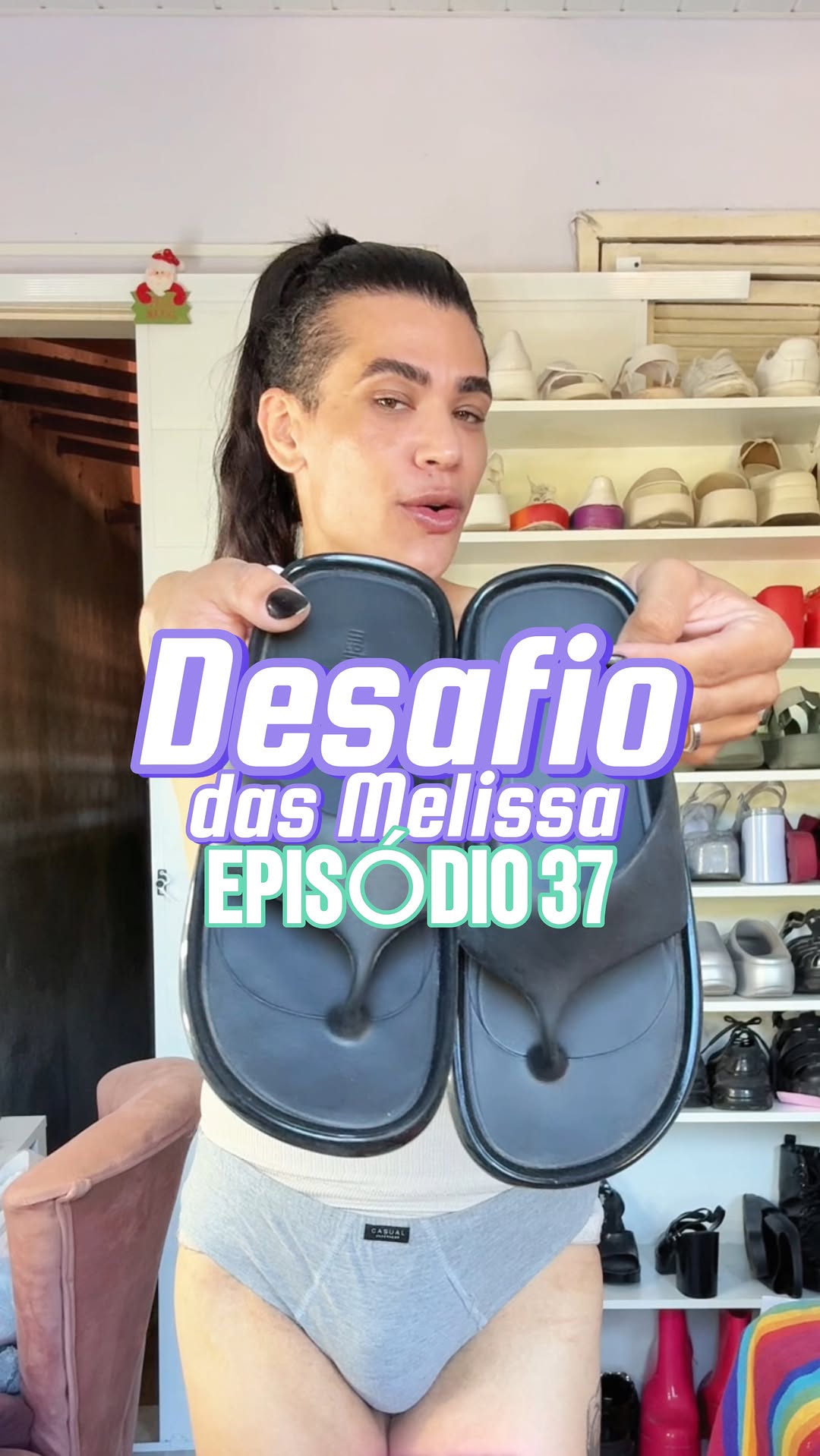 Instagram post by @turbanorodrigo for Melissa. Caption reads: Um look quase nada básico hahahaha....