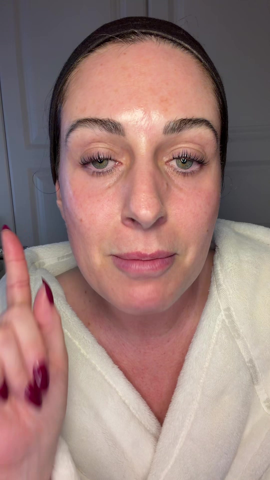 TikTok post by @thissinglemamaofficial for Nanolash. Caption reads: [...] my eyes at all #lashserum #lashgrowth....