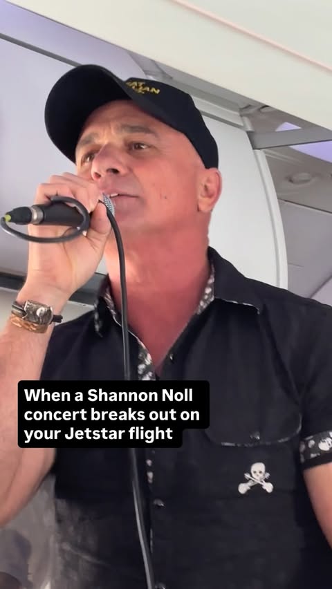 Instagram post by @melindabuttle for Jetstar. Caption reads: [...] a Monday. This needs to happen on all....