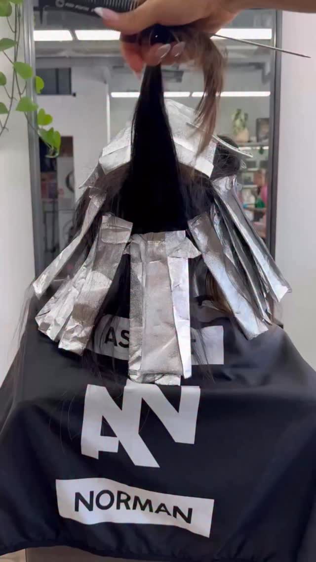 Instagram post by @ashleenormanhair for K18 Hair. Caption reads: [...] ameliarose Treatment 💦 @k18hair_australia....