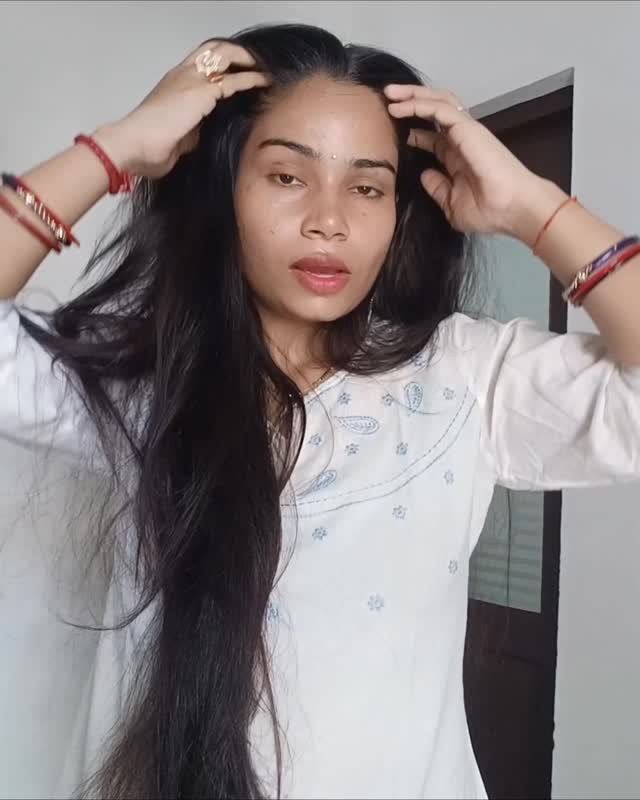 Instagram post by @prateeksha_yadav_preet for Matrix. Caption reads: #ad Good hair days, the professional way.
This....